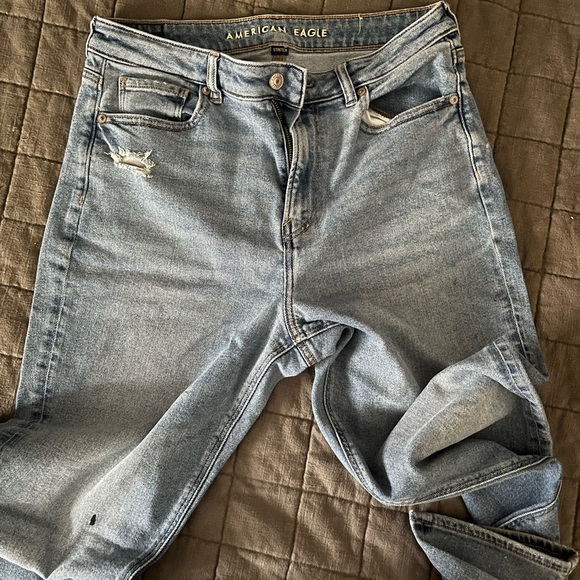 American Eagle Mom Jean - Picture 1 of 7